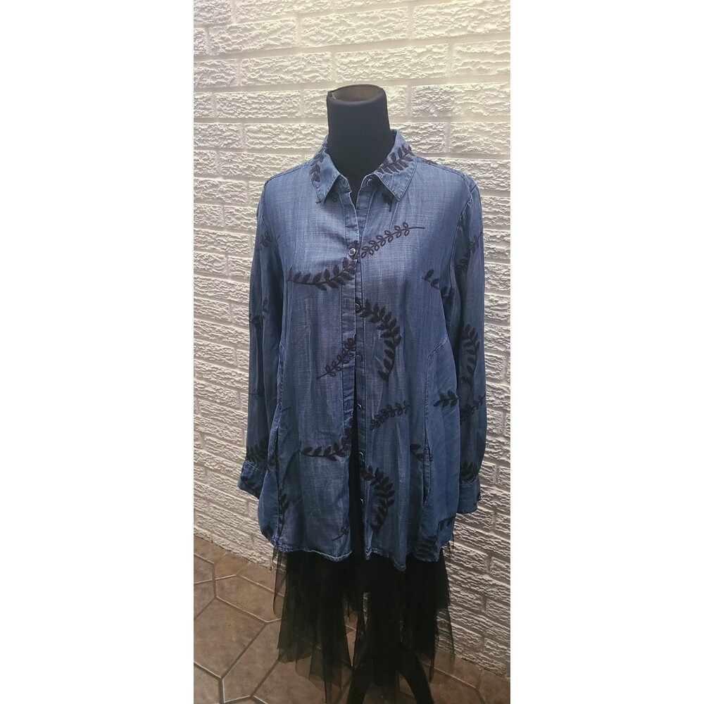 Foxcroft Gray Leaf Embroidered Tencel Button Up Top Womens Size 12
